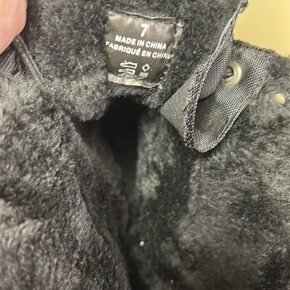 Ladies thinsulate lined‎ winter boots, size 7 - Picture 7 of 9